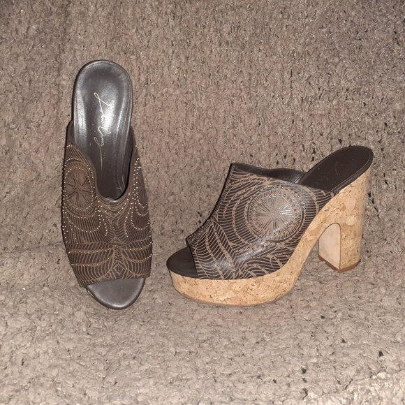 LOLA CRUZ-Cork Platform-Brown Leather/Mini Studded Clogs-Boho-Sz 39-Near Mint - Picture 1 of 9